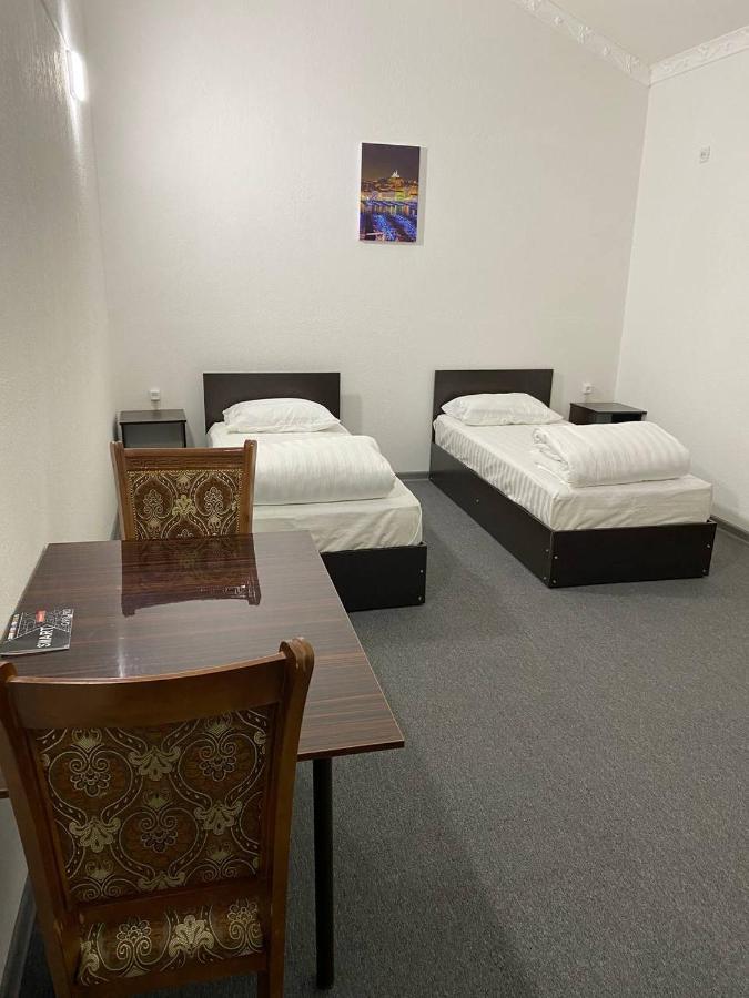 Green Apple Guest House Tashkent Ngoại thất bức ảnh