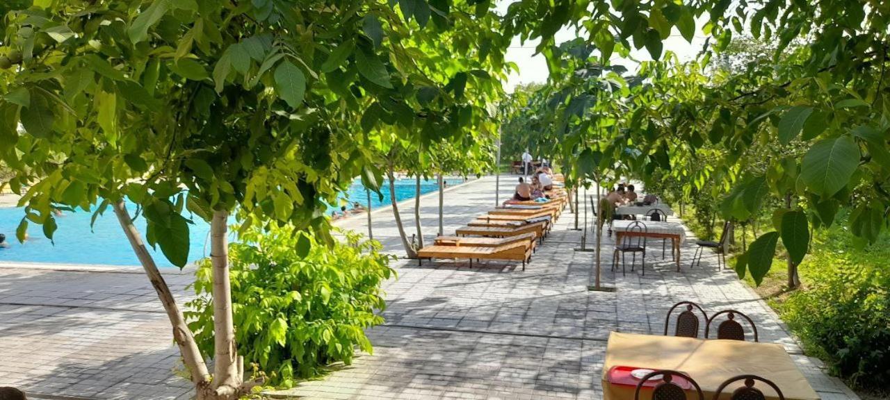 Green Apple Guest House Tashkent Ngoại thất bức ảnh